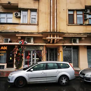 https://central-vintage-bucharest.bucharesthotelsnow.com